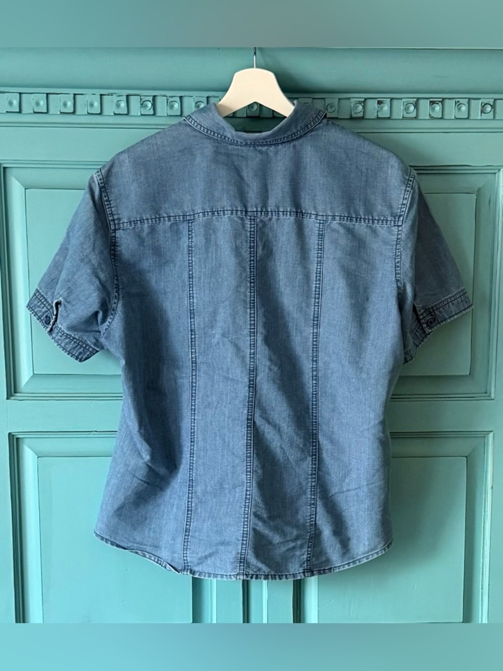 Women's Denim Blouse - Picture 2 of 5